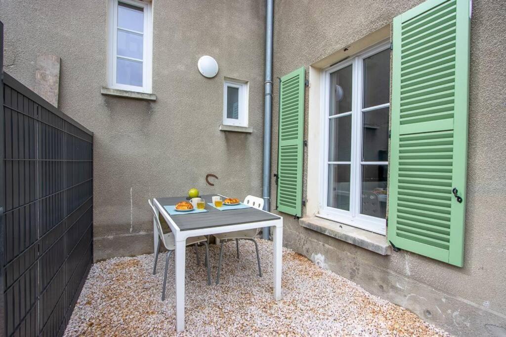 Appartement Avec Terrasse Et Parking, A Meaux Ngoại thất bức ảnh