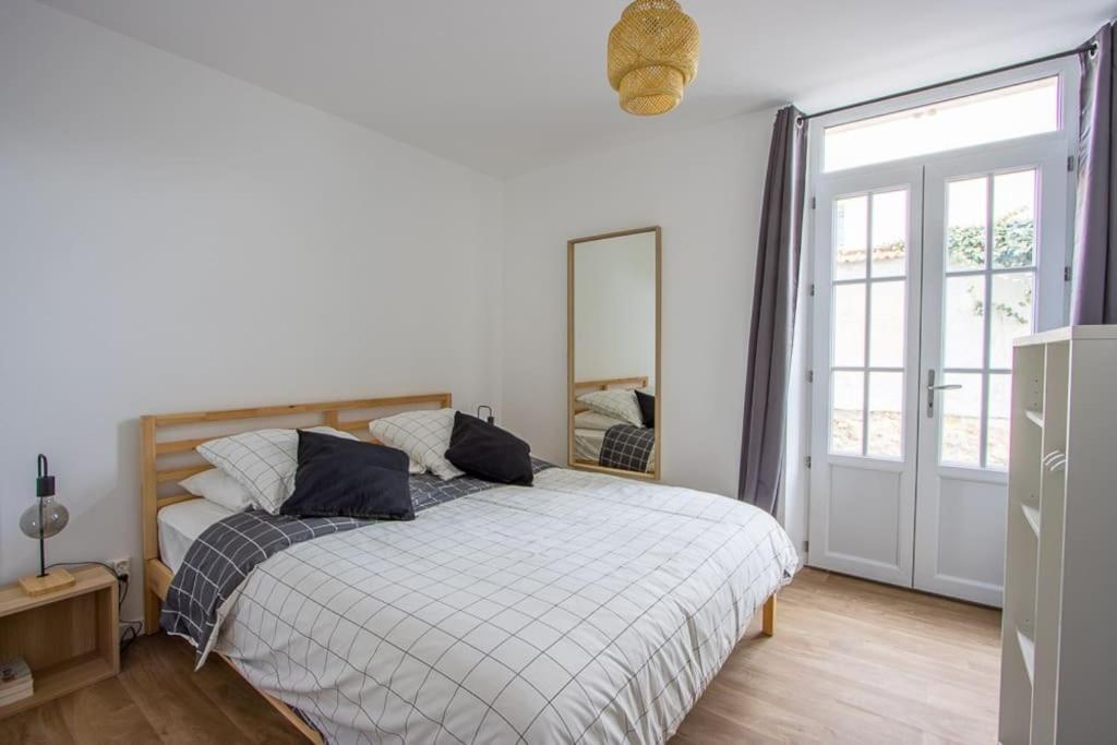 Appartement Avec Terrasse Et Parking, A Meaux Ngoại thất bức ảnh
